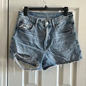 Cute American eagle high rise shorts size 8
